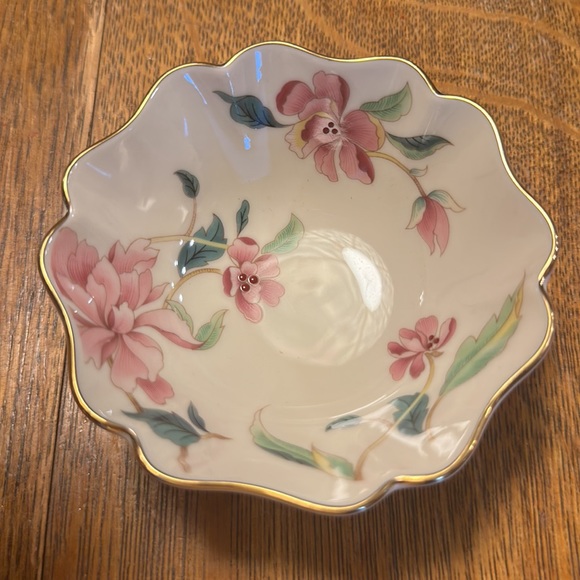 (3) Lenox Trinket Dishes Serenade Heart, Butterfly Meadow & Barrington Dish - Picture 3 of 5